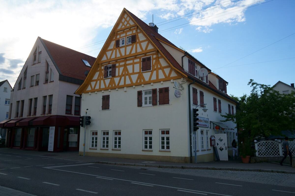 Gebäude und Straßenansichten von Filderstadt-Bernhausen